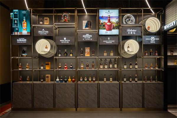 保乐力加携旗下众多烈酒品牌再度参展Whisky L! 2023 马爹利全新单一产区系列首度亮相中国